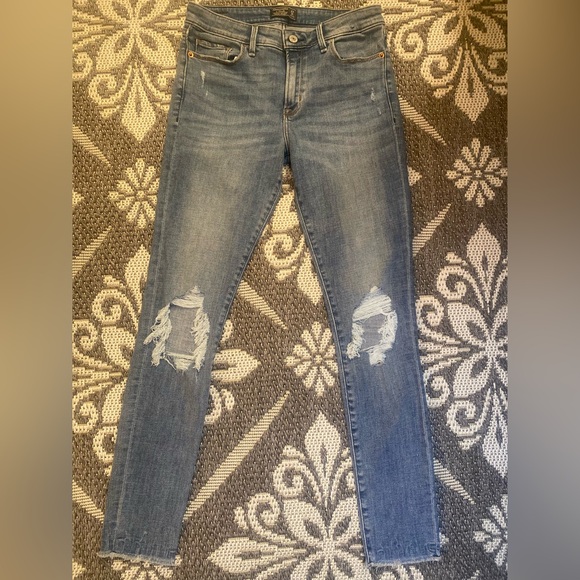 🩵EXCELLENT CONDITION | Abercrombie & Fitch Jeans | Size 27/4r - Picture 4 of 15